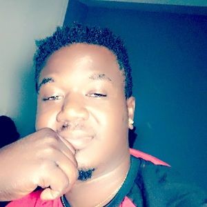 Meet your Posher, Derrick